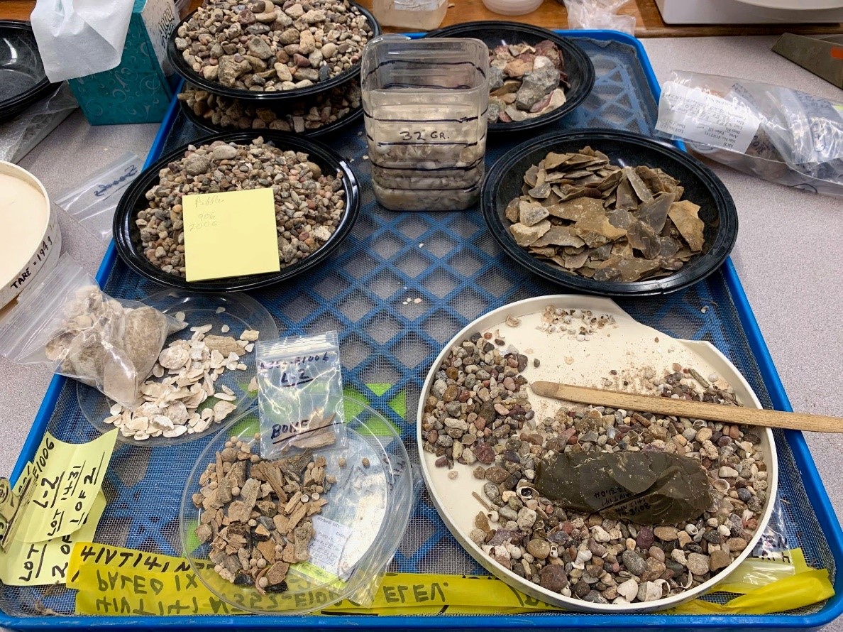 To make it easier for researchers in the future to find what they are looking for, the finds are separated by materials and placed in labelled boxes.